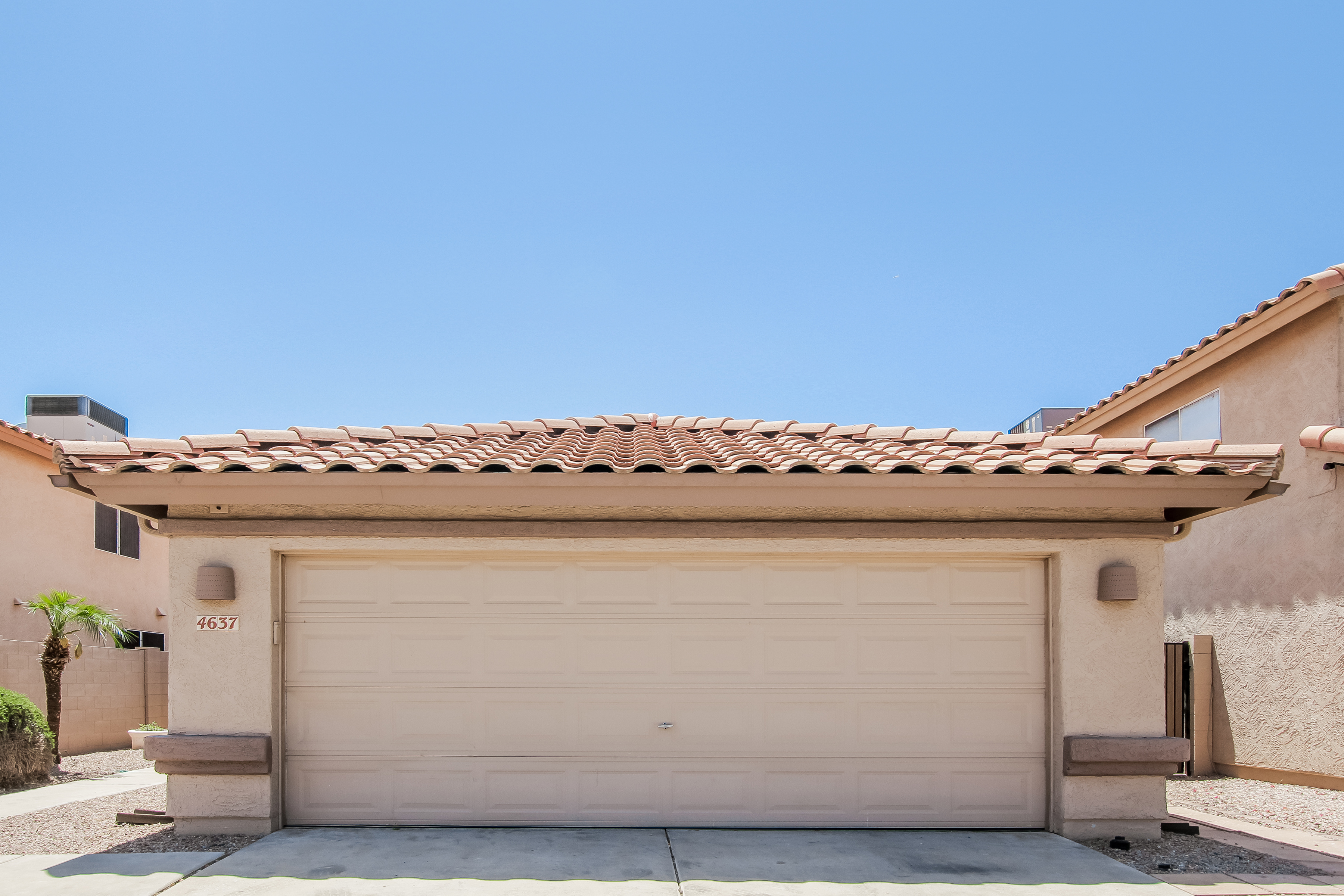 4637 E Hartford Ave Phoenix, AZ 85032